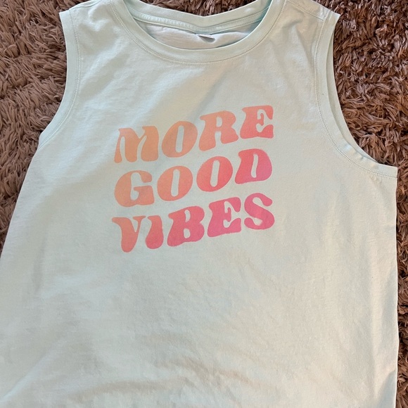 Old navy Women's Graphic Tanktop Size XL - Picture 3 of 6